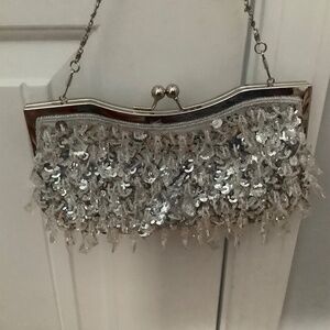 Glorious Evening Bag Diamond like crystals